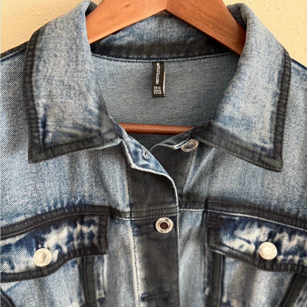 PrettyLittleThing Acid Wash Cropped Denim Jacket Oversized Boxy US 6 - Picture 8 of 11
